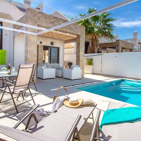 Villa Nina With Pool Рохалес Экстерьер фото