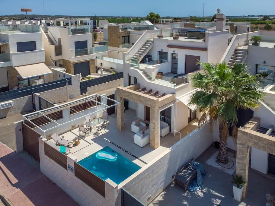 Villa Nina With Pool Рохалес Экстерьер фото